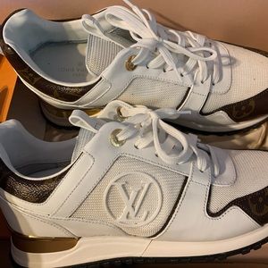 Louis Vuitton Sneakers